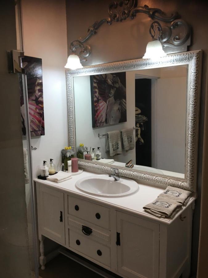 Somerset West Garden Apartments 1 Екстериор снимка