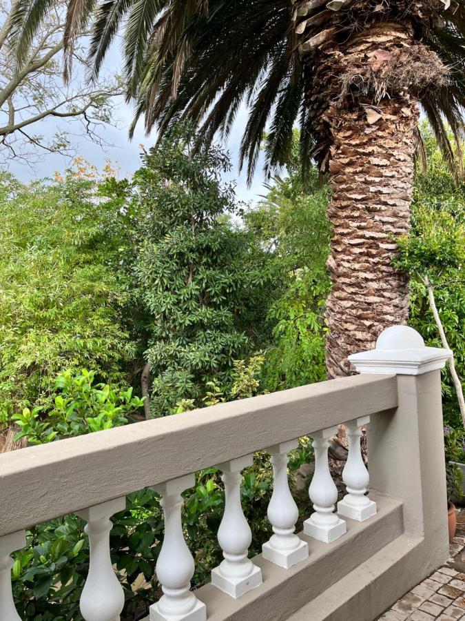 Somerset West Garden Apartments 1 Екстериор снимка