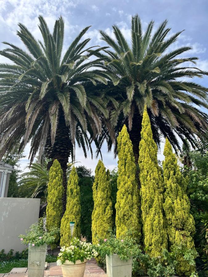 Somerset West Garden Apartments 1 Екстериор снимка